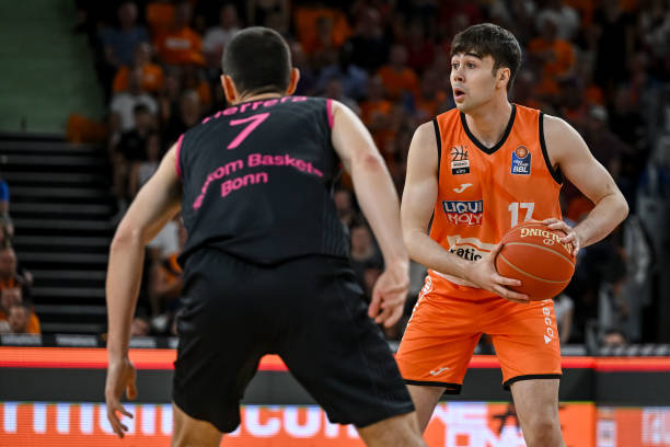 南京奥体的 南京奥体的