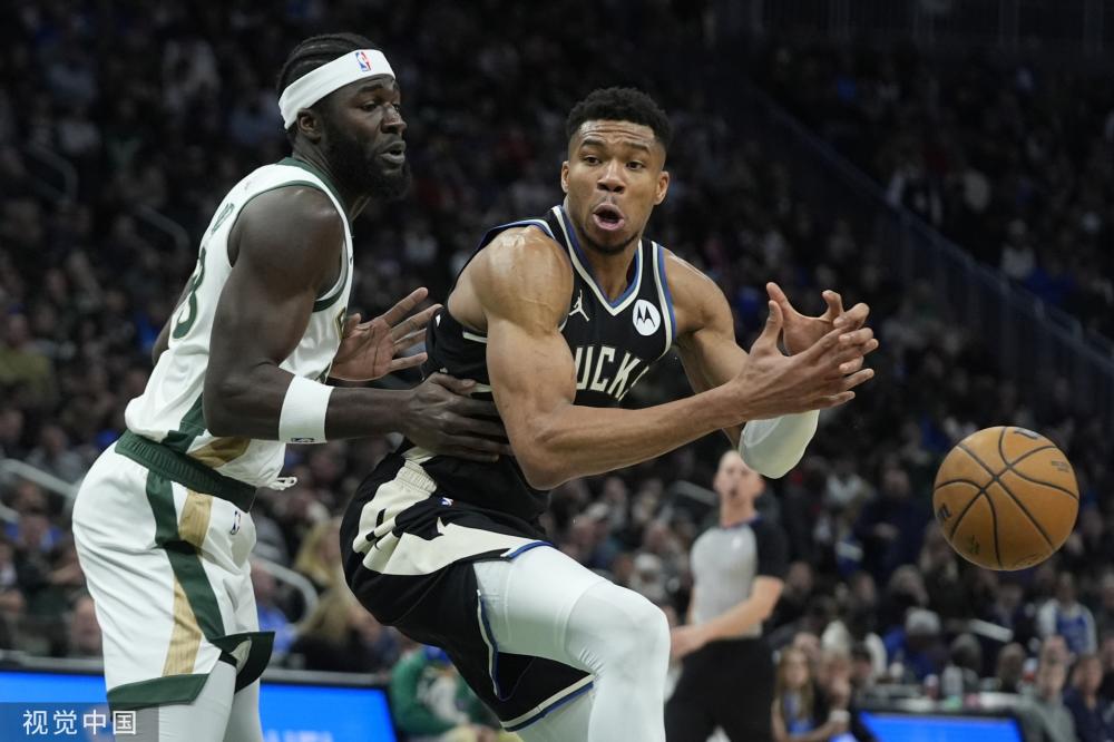 中脱颖而出 中脱颖而出