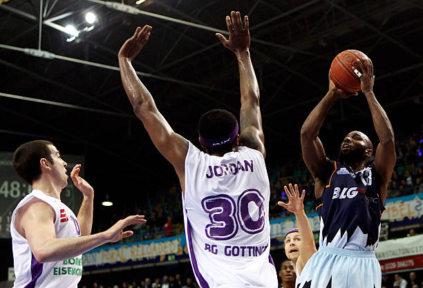 明了个人能 明了个人能