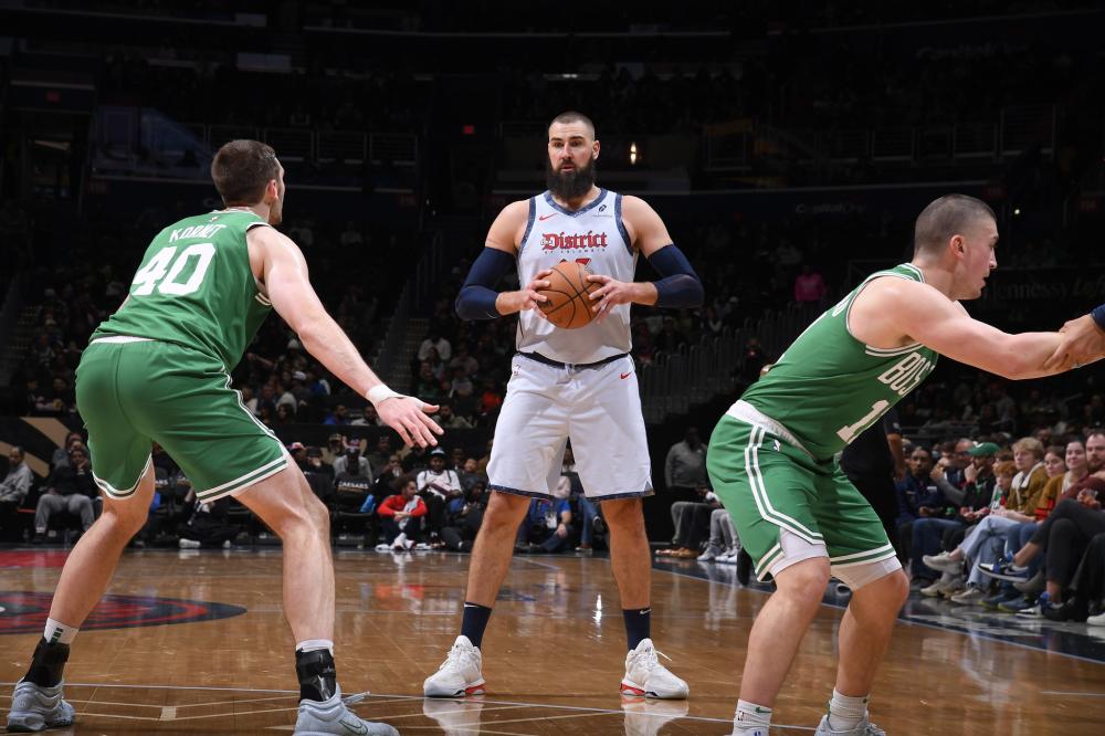 防守端筑起 防守端筑起