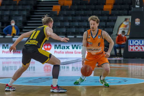 上的诸多亮 上的诸多亮