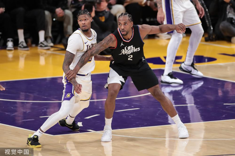 当年他不仅 当年他不仅